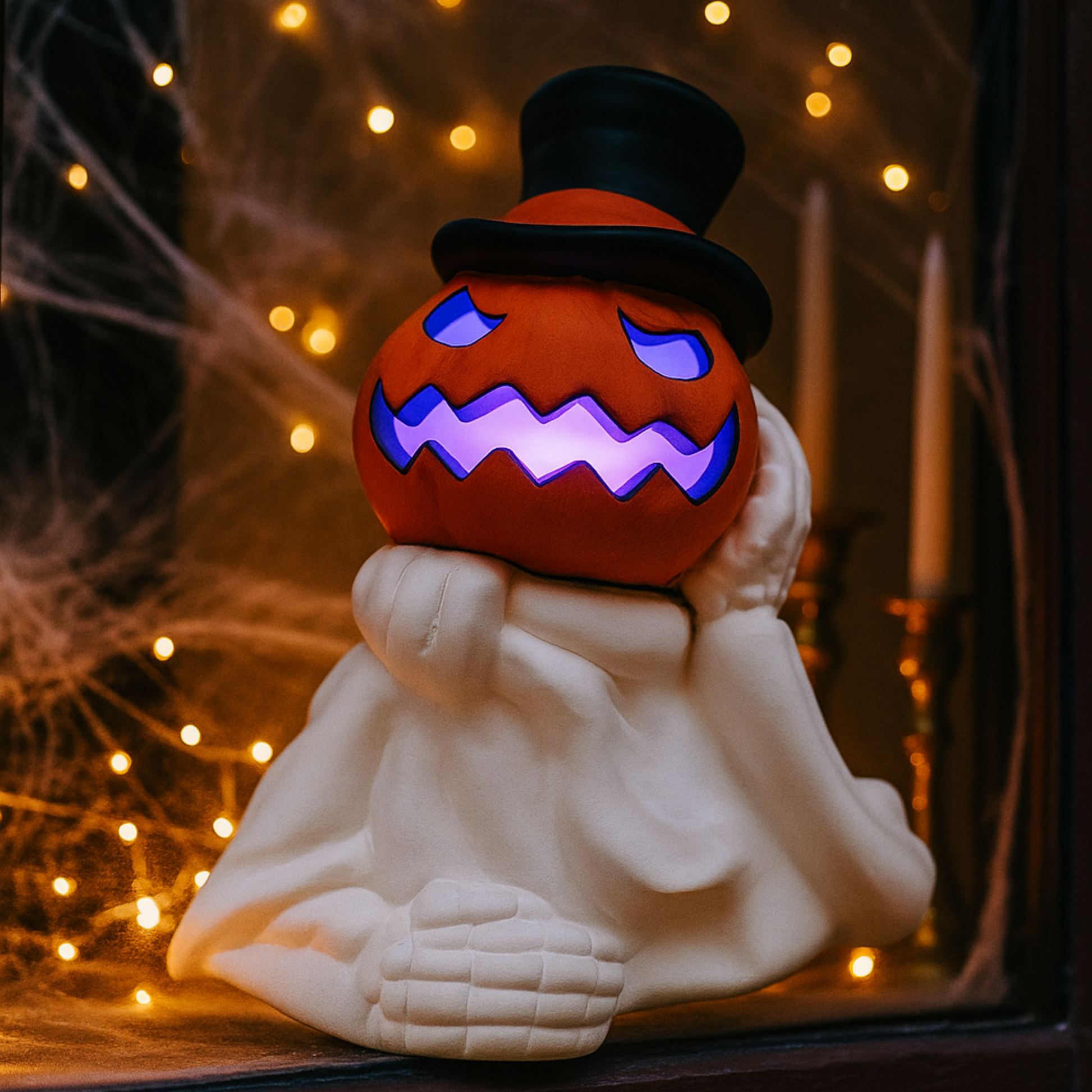iN LED Colour Changing Ceramic Halloween Pumpkin Skeleton – Light-Up Halloween Decoration - Batteries Included – 19x17cm – Indoor Party Décor Ornament - DSL